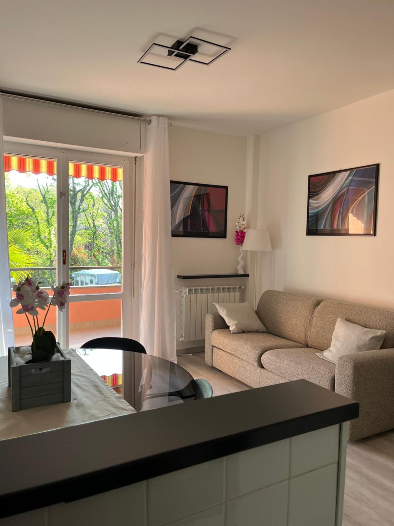 Lake & Nature Apartment Ispra Luaran gambar